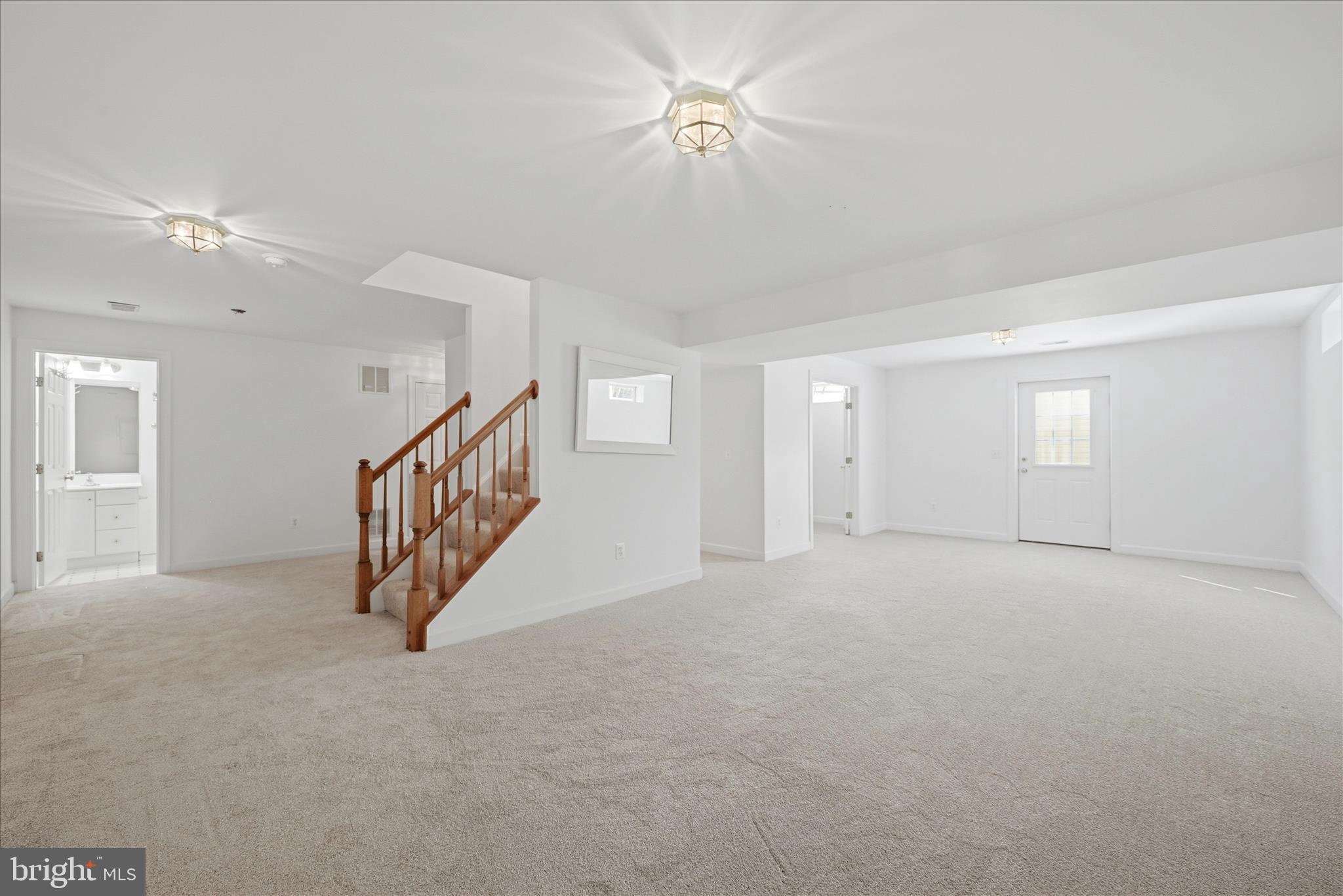 VIRGINIA OAKS - Residential