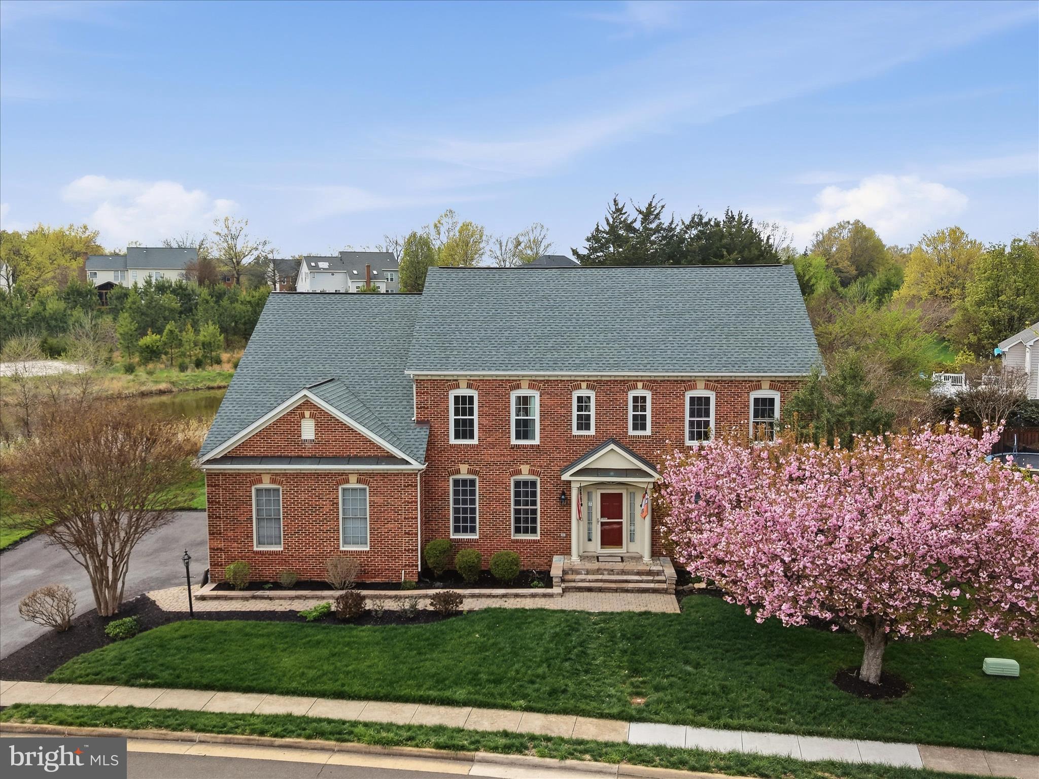 VIRGINIA OAKS - Residential