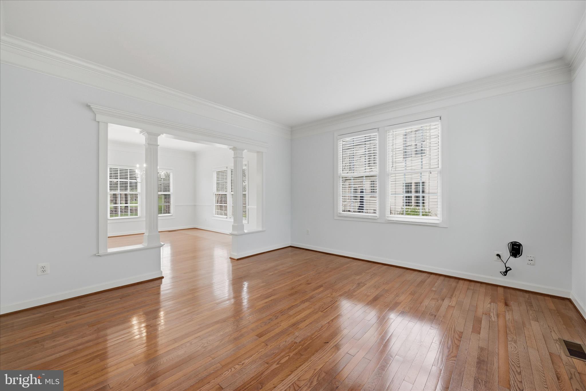 VIRGINIA OAKS - Residential