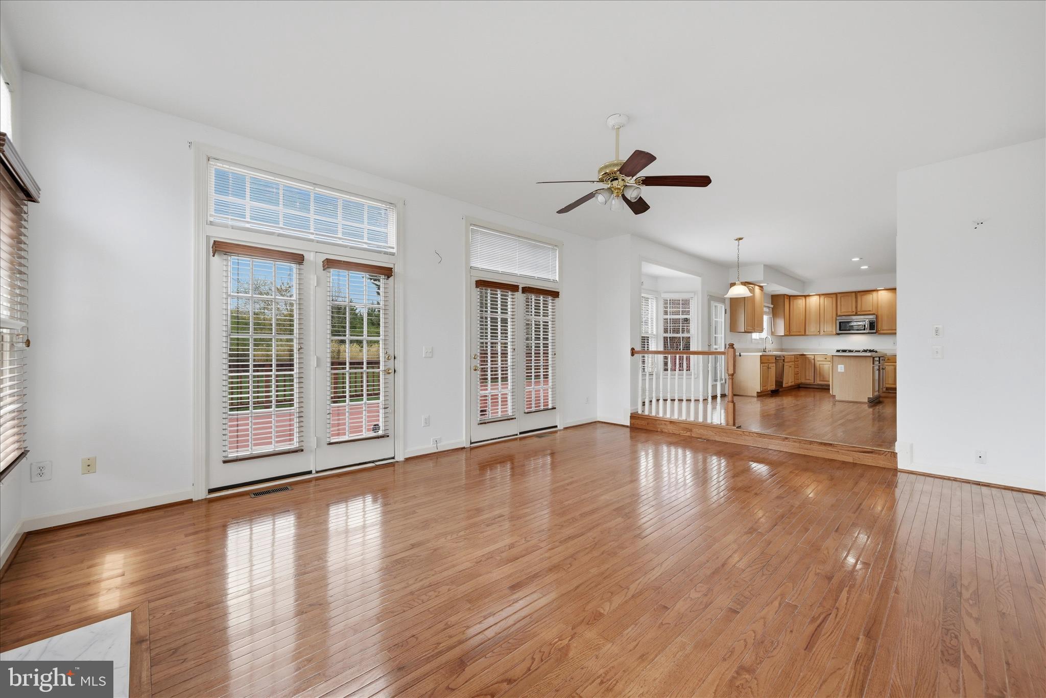 VIRGINIA OAKS - Residential