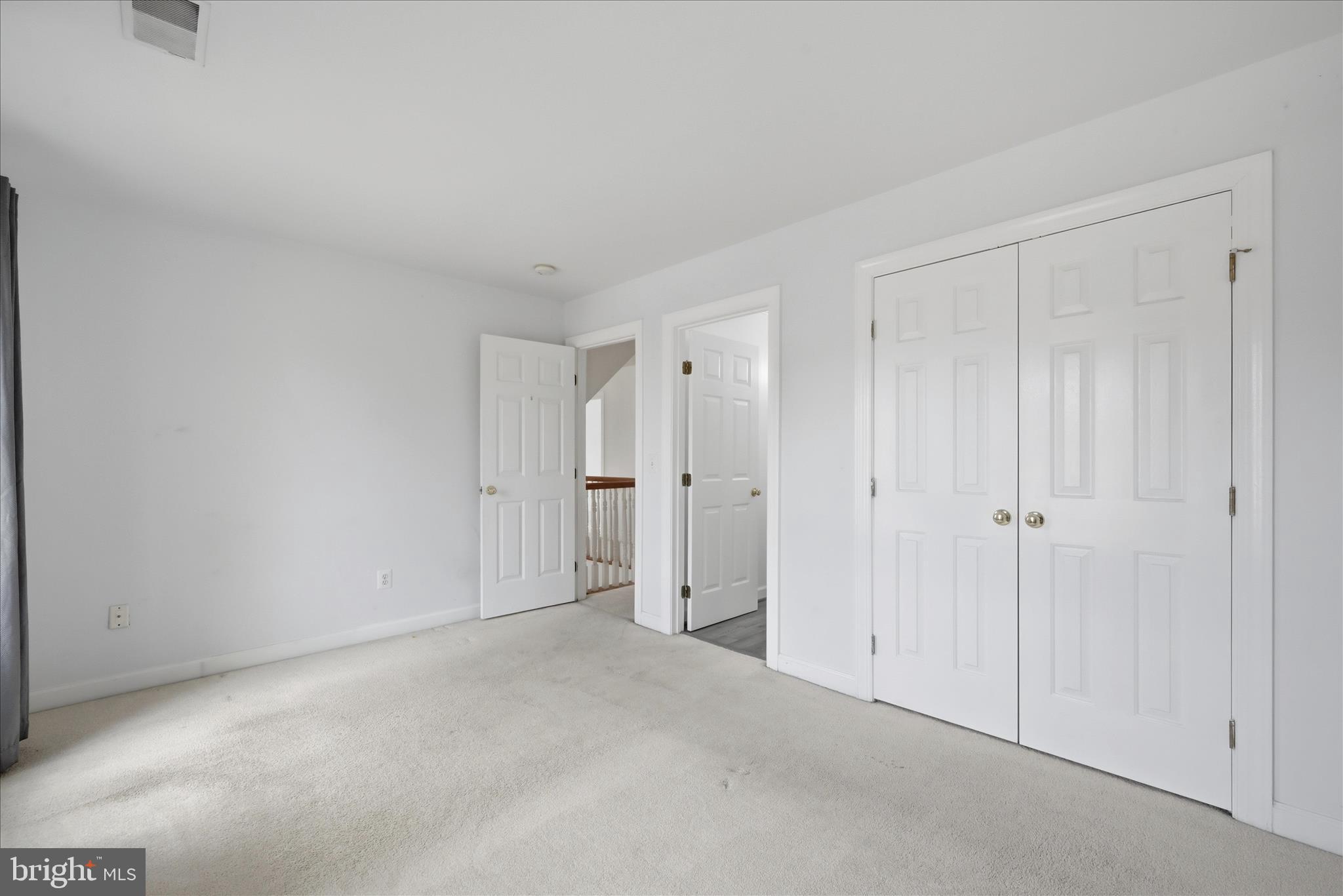 VIRGINIA OAKS - Residential