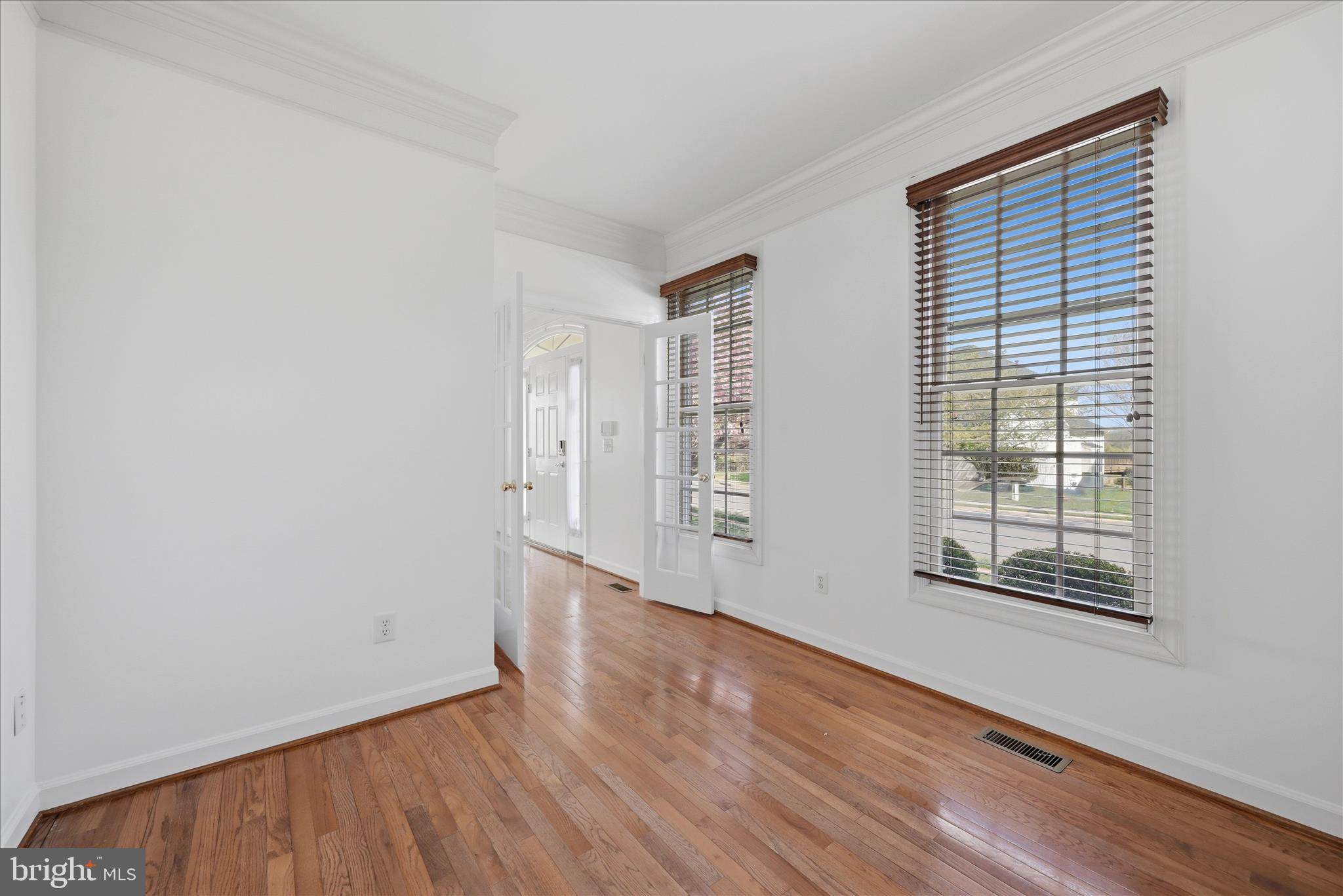 VIRGINIA OAKS - Residential