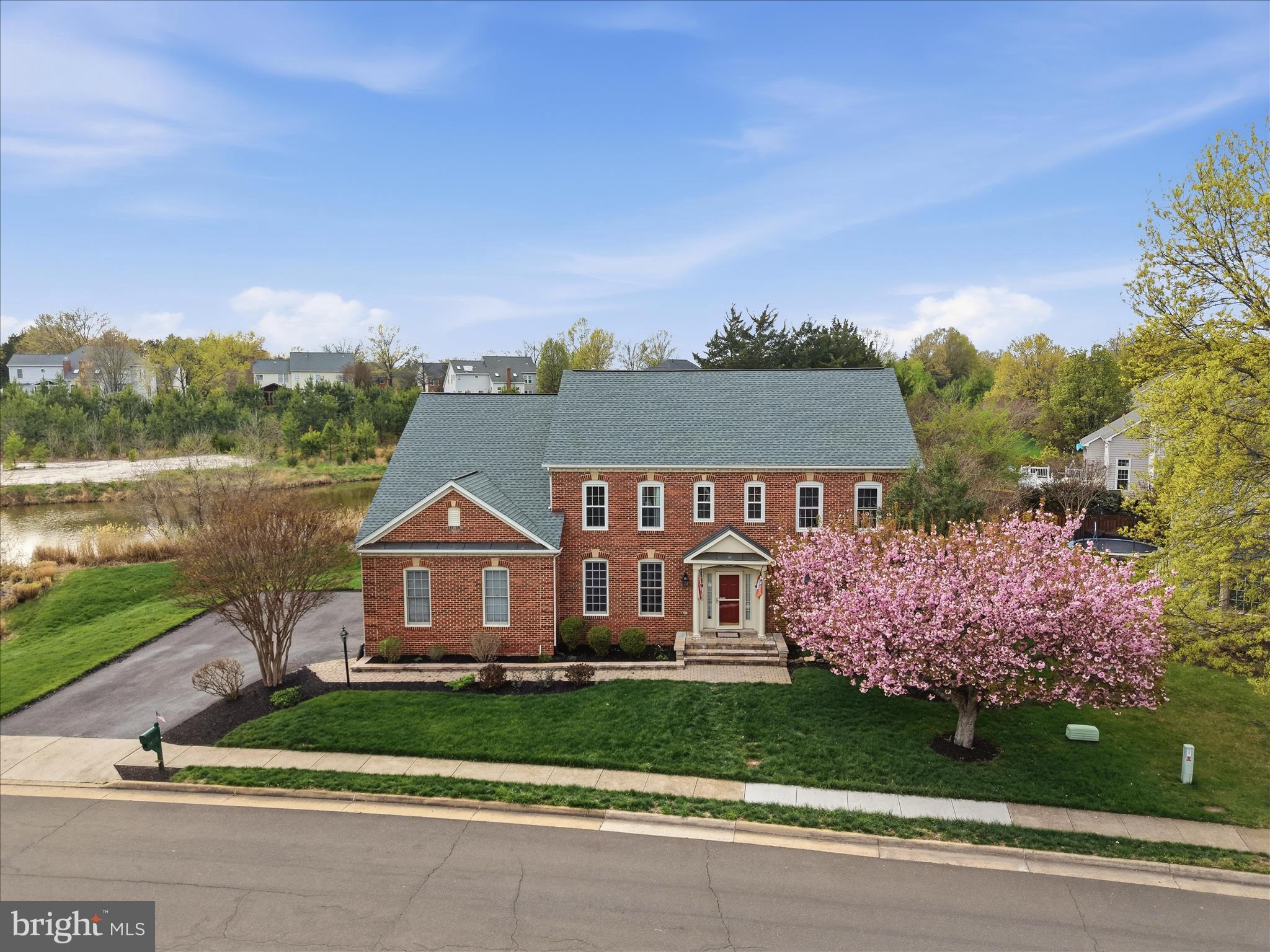 VIRGINIA OAKS - Residential