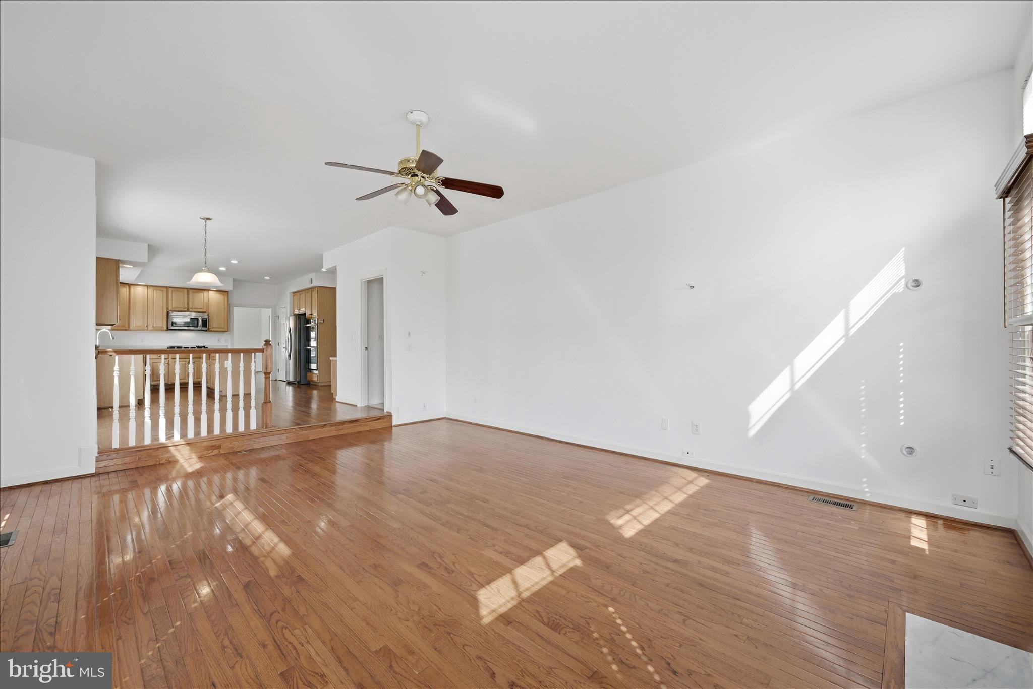 VIRGINIA OAKS - Residential