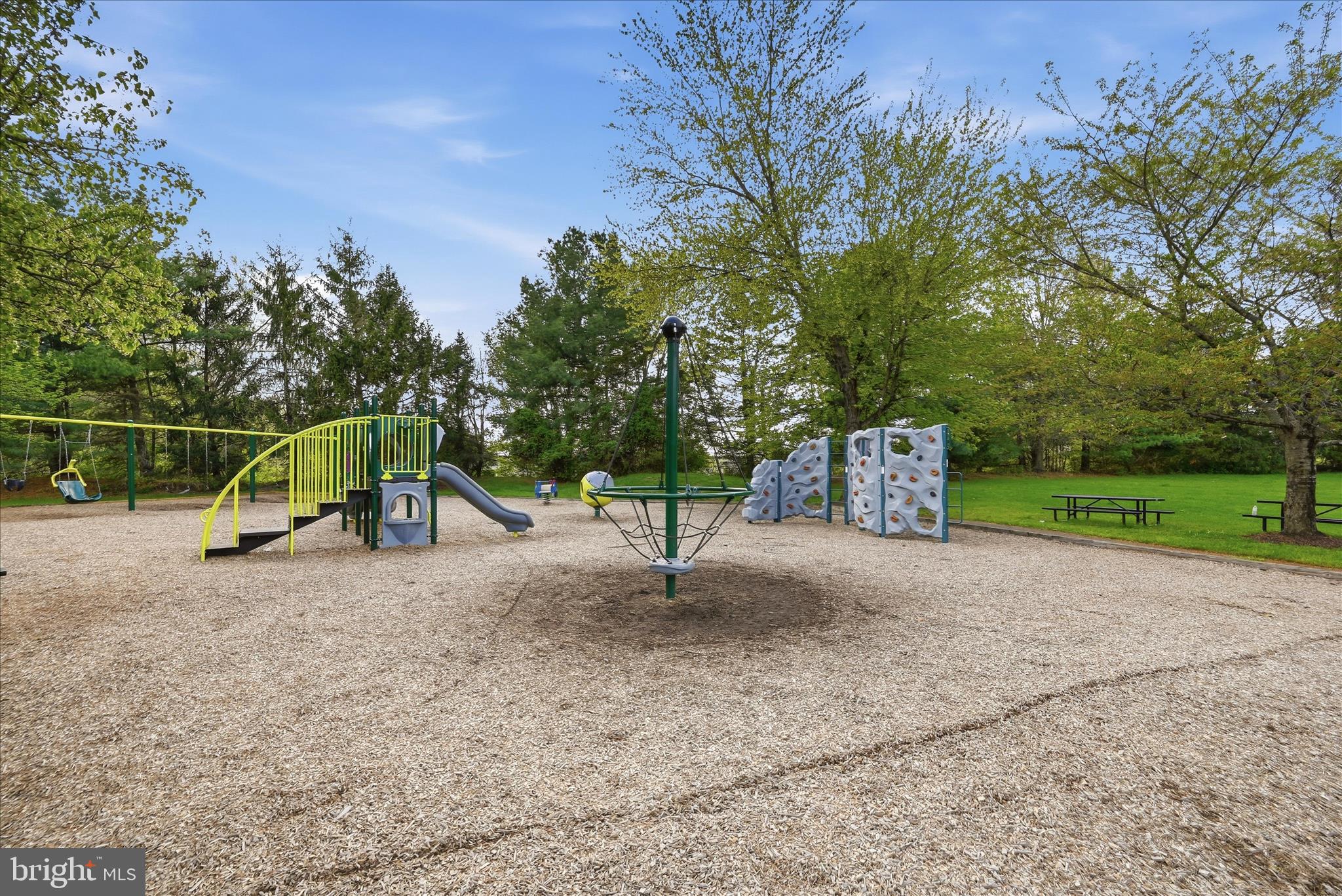 VIRGINIA OAKS - Residential