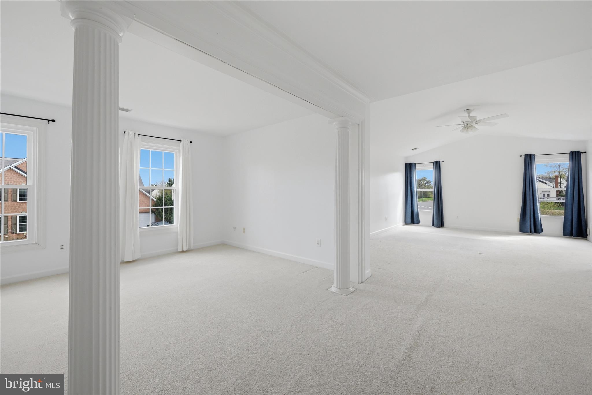 VIRGINIA OAKS - Residential