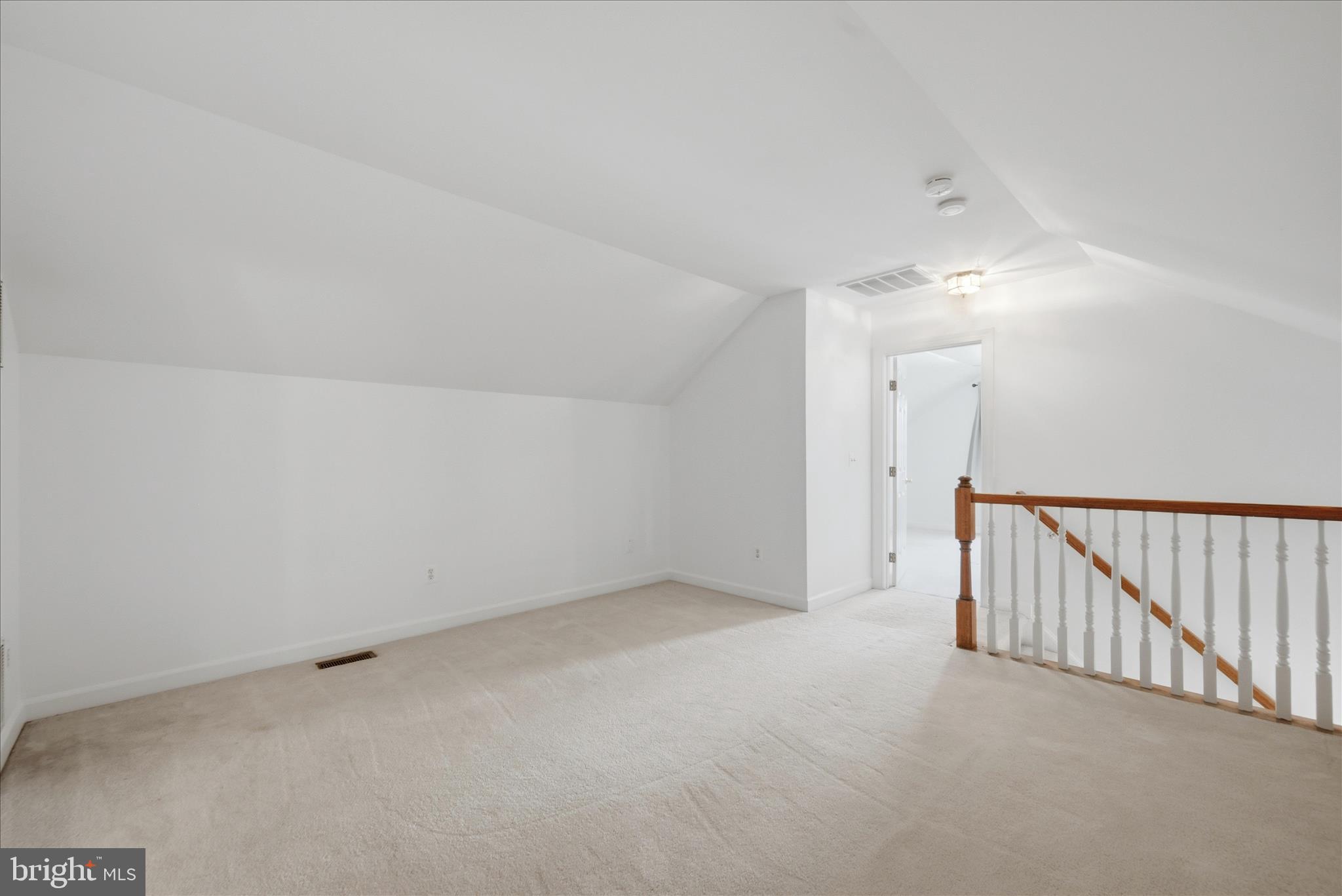 VIRGINIA OAKS - Residential