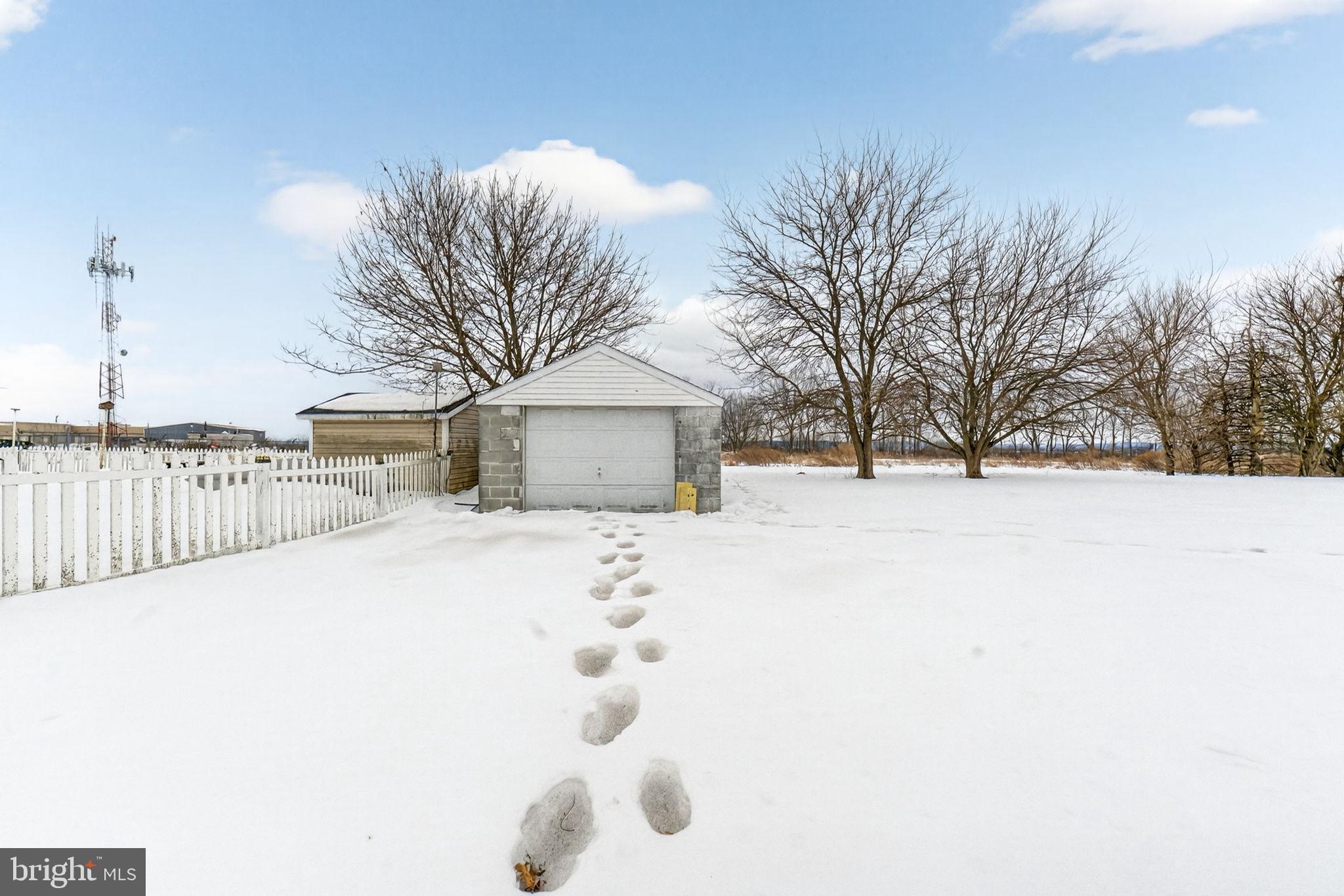 NORTHAMPTON - Residential