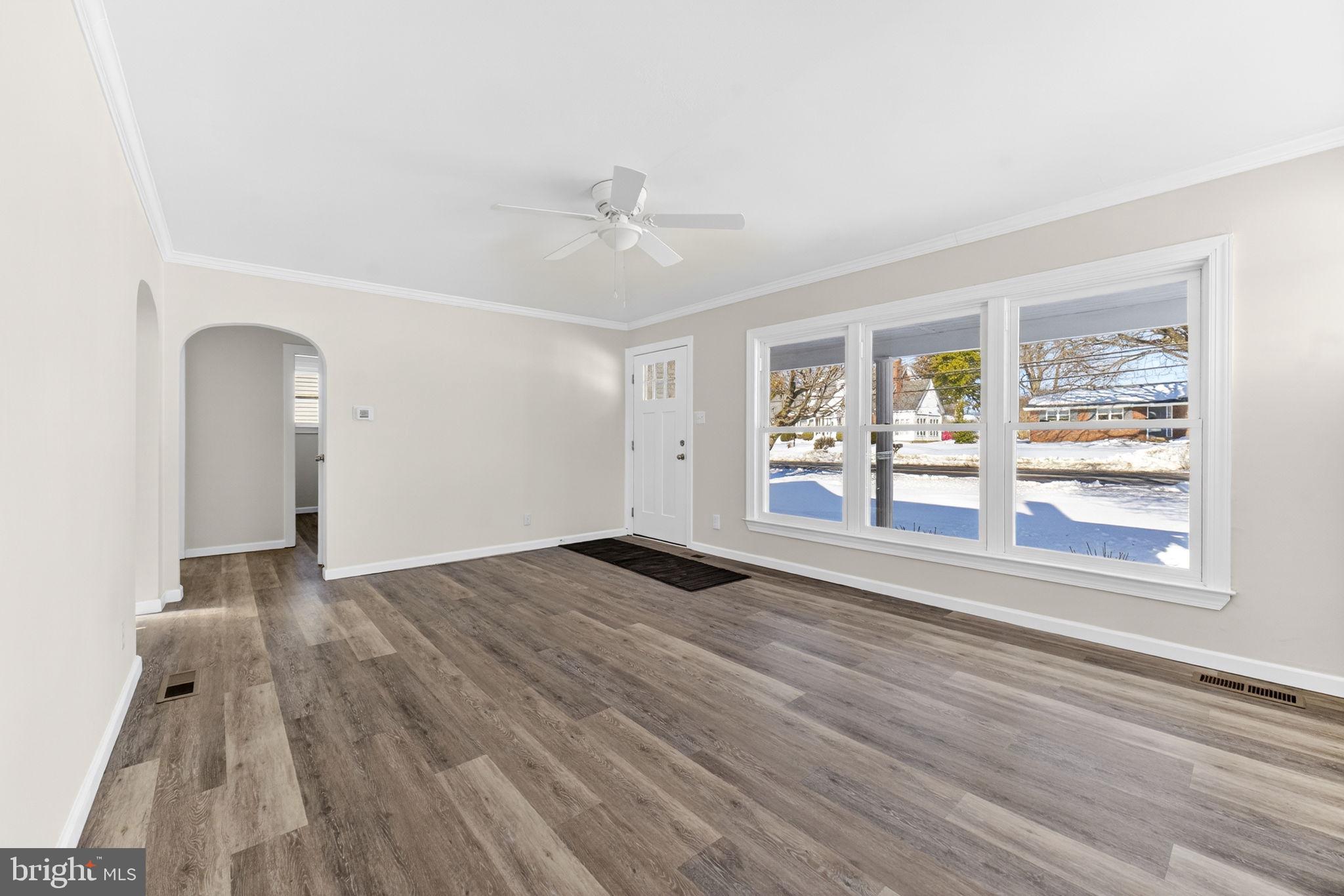 NORTHAMPTON - Residential