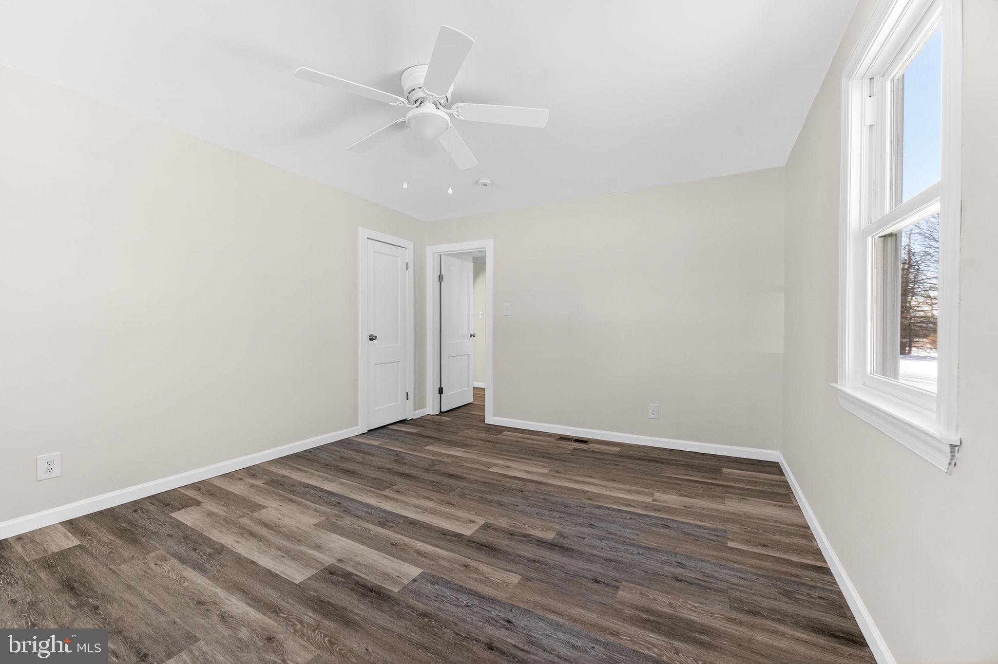 NORTHAMPTON - Residential