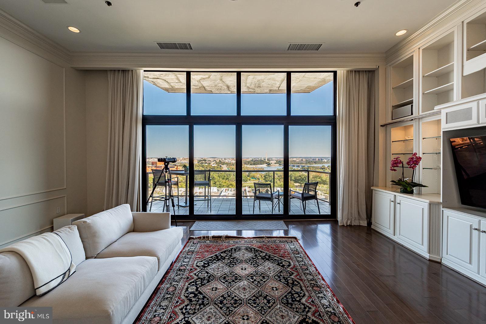 THE WESLIE - Residential