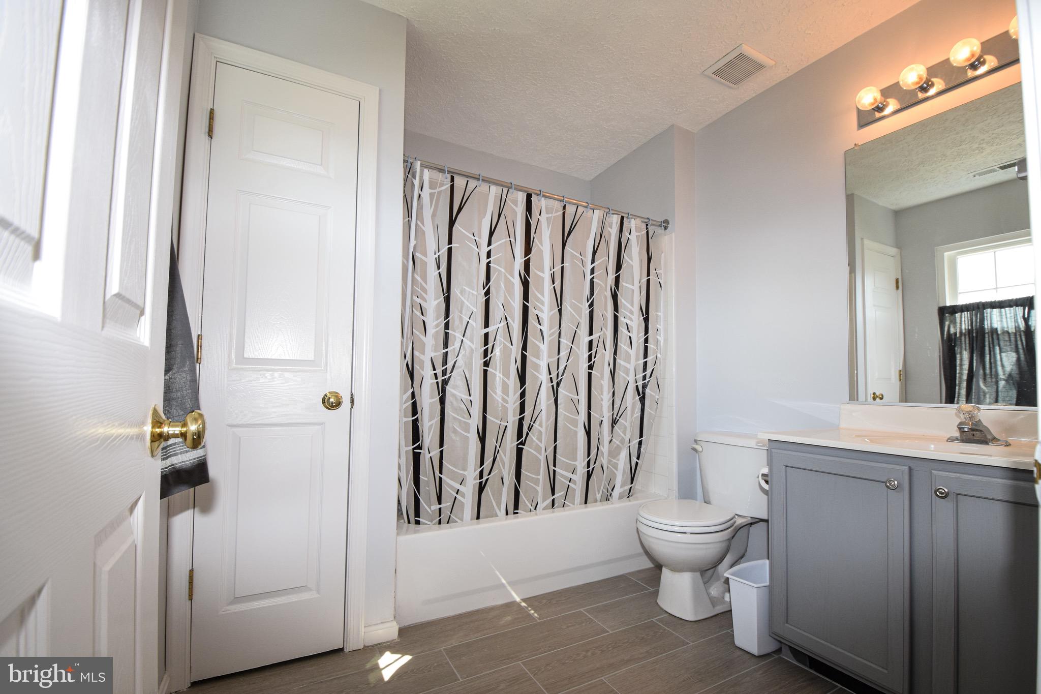 HARFORD TOWN - Residential