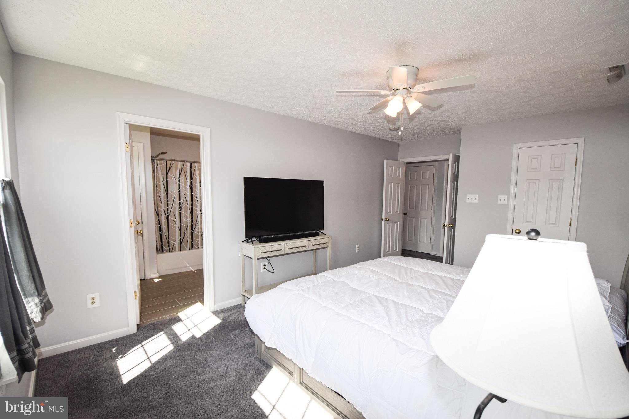 HARFORD TOWN - Residential