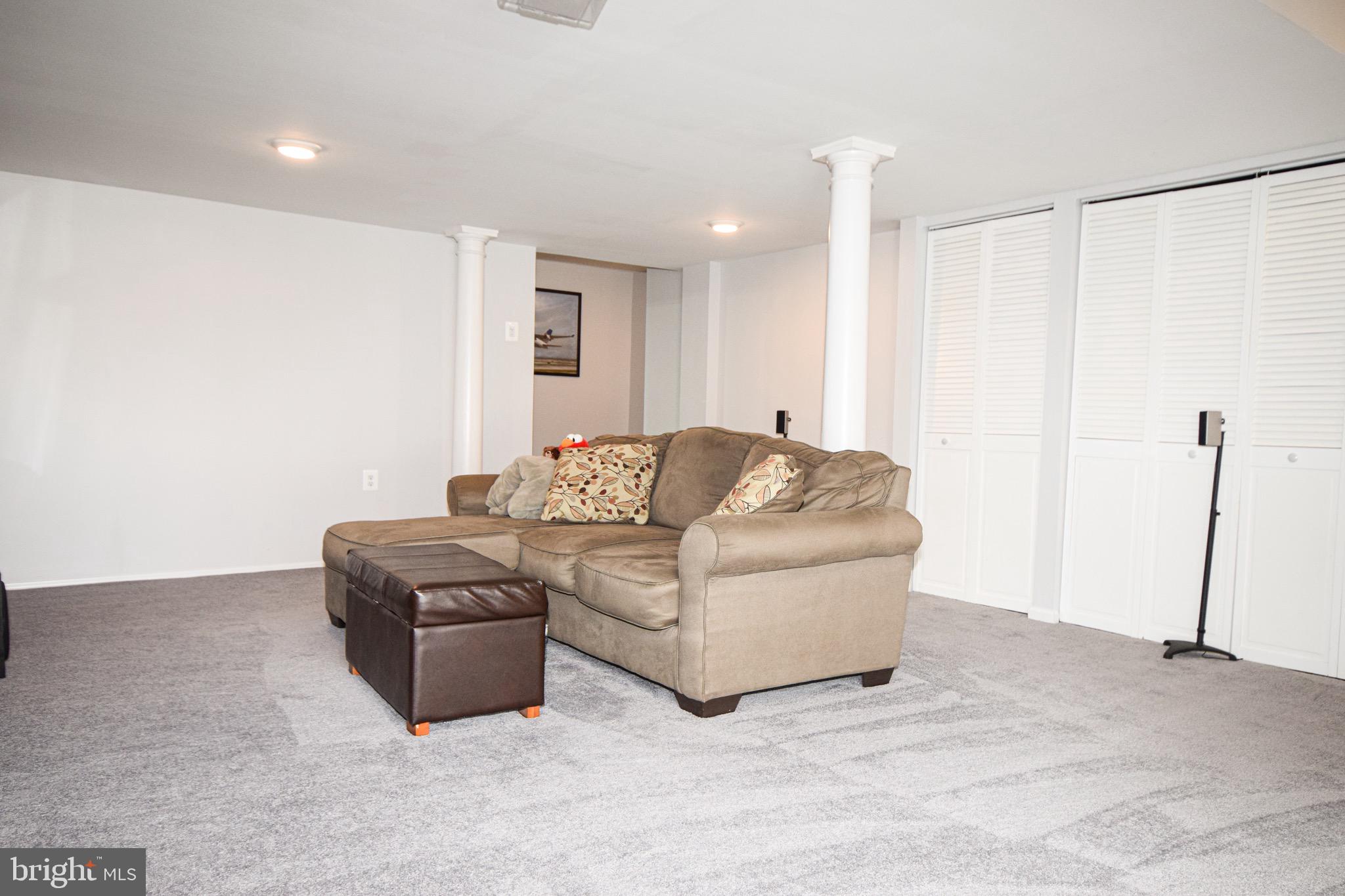 HARFORD TOWN - Residential