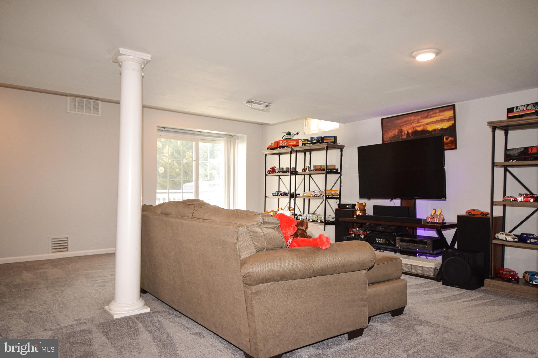 HARFORD TOWN - Residential