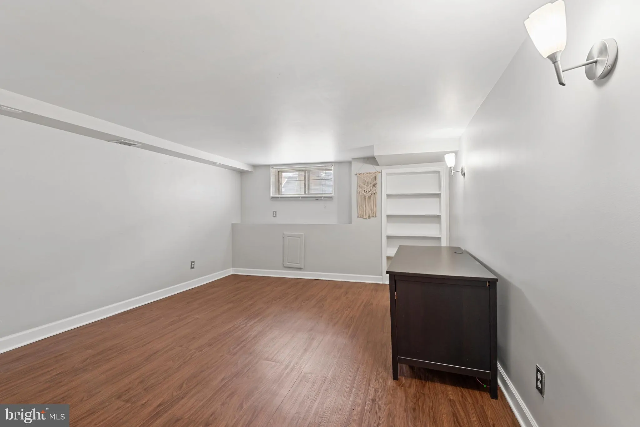 Baltimore, Maryland 21224, United States, 3 Bedrooms Bedrooms, ,3 BathroomsBathrooms,Residential,Pending,19331