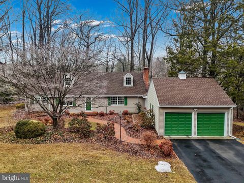 1002 DIXON DRIVE NEWARK DE 19711