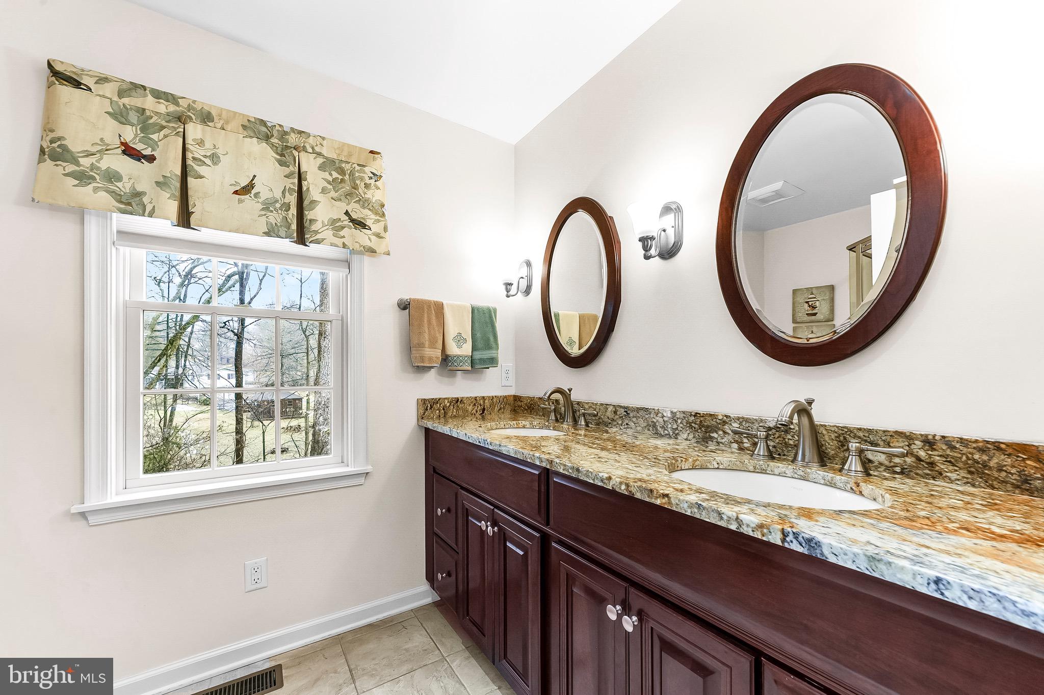 NEWARK - Residential