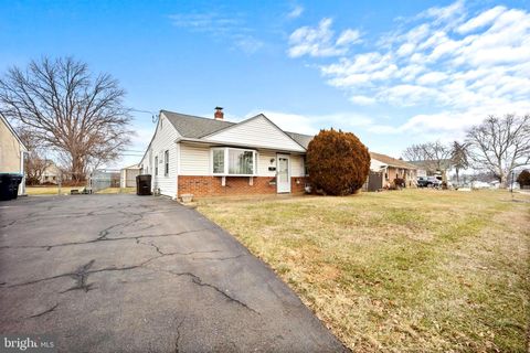 Apartment For Sale - 2836 Windsor Drive<br/> BENSALEM, PA 19020