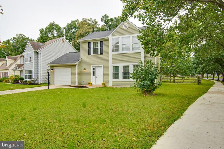 Corner lot Colonial in the heart of Waldorf. New kitchen cabinets and new flooring, updated bathrooms and large family room. Spacious fenced in yard. Neighborhood amenities include swimming pool, recreation center, tennis courts, volley ball, playgrounds and walking trails. Minutes to shopping mall and restaurants