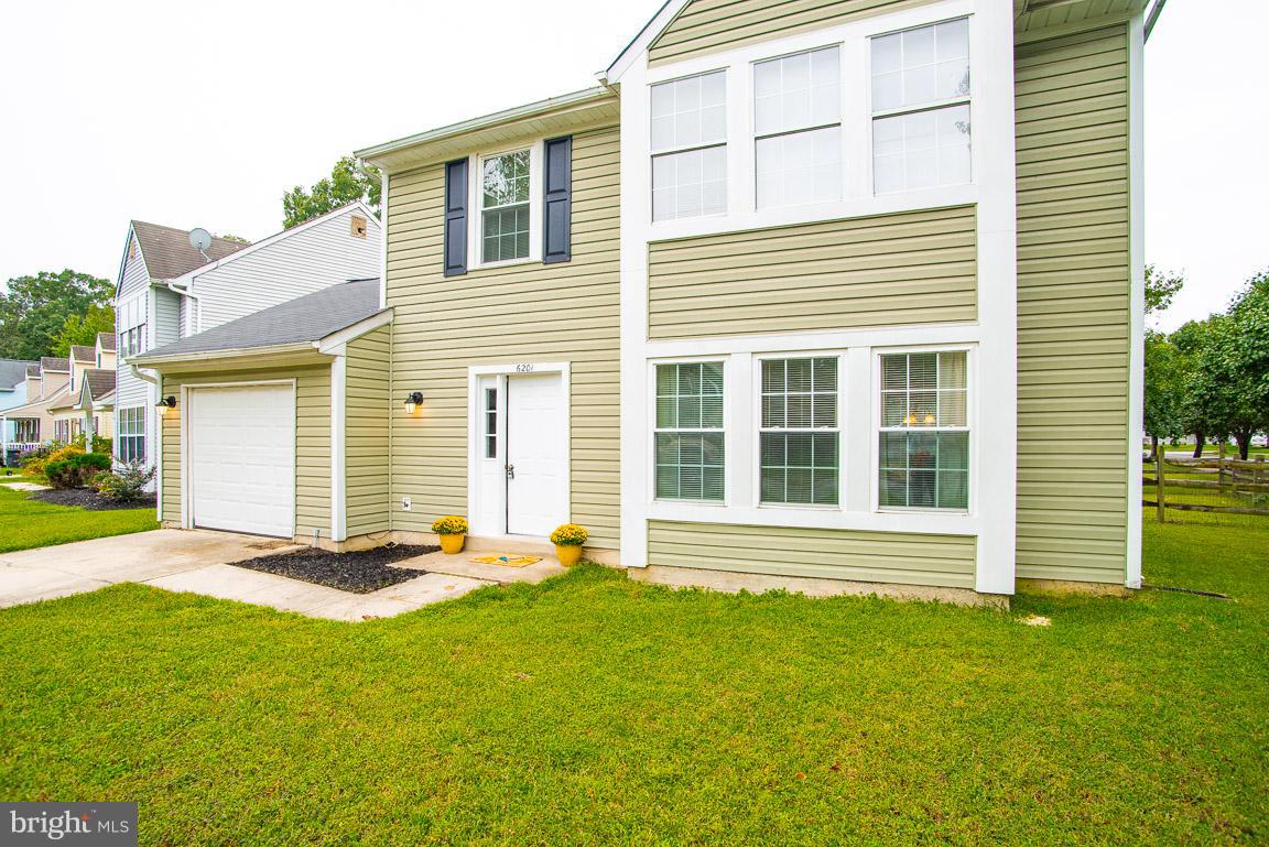 ST CHARLES SUB - HAMPSHIRE - Residential