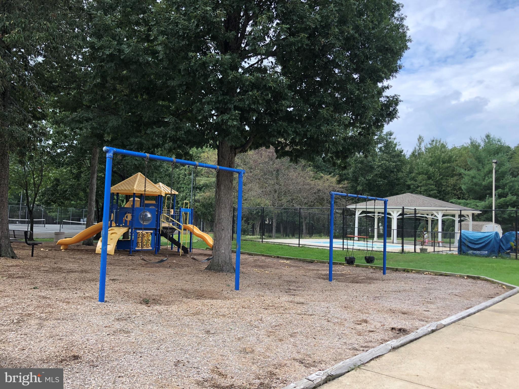 ST CHARLES SUB - HAMPSHIRE - Residential