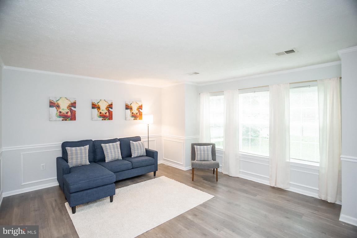 ST CHARLES SUB - HAMPSHIRE - Residential