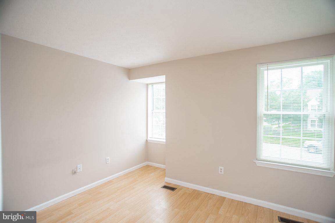 ST CHARLES SUB - HAMPSHIRE - Residential