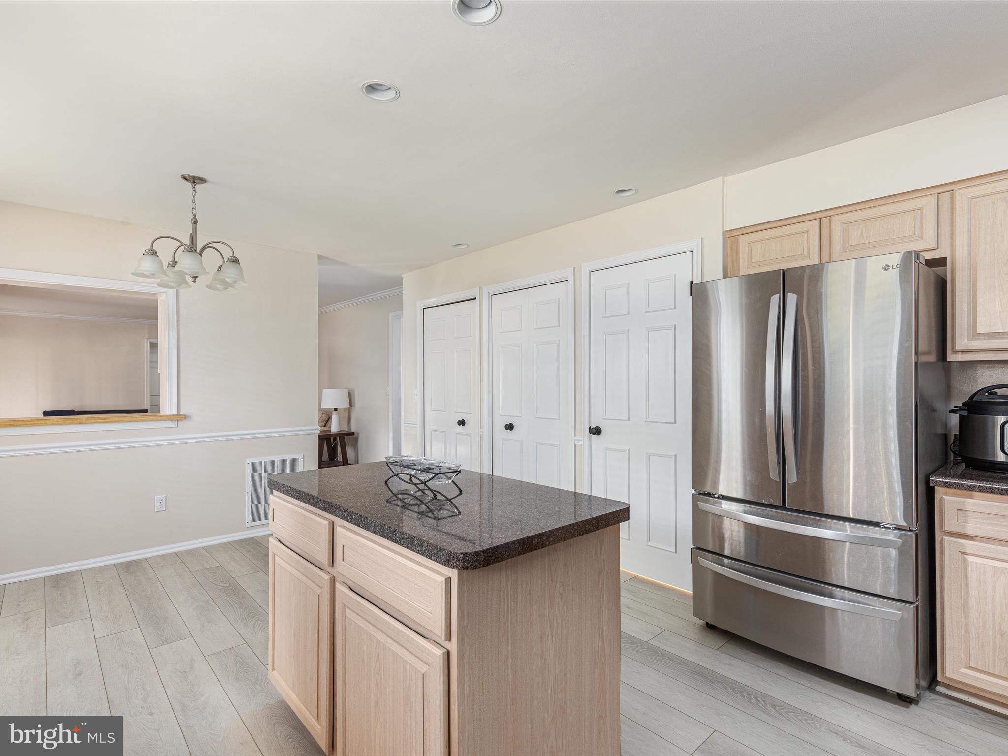 COUNTRYSIDE - Residential