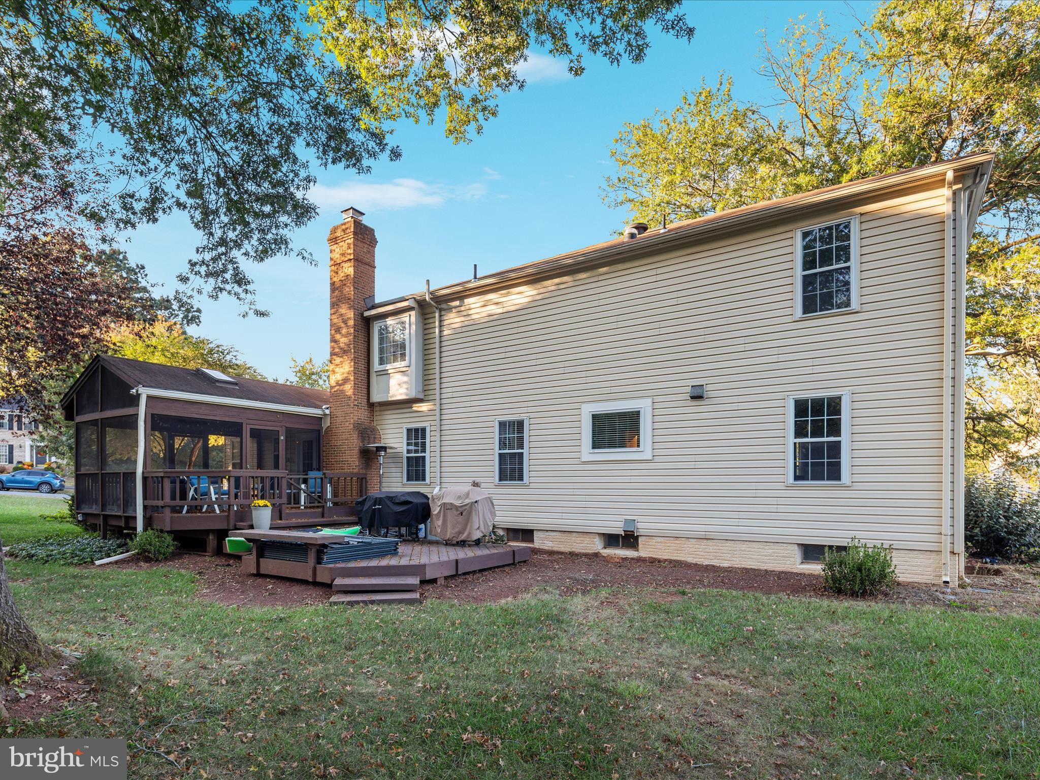 COUNTRYSIDE - Residential