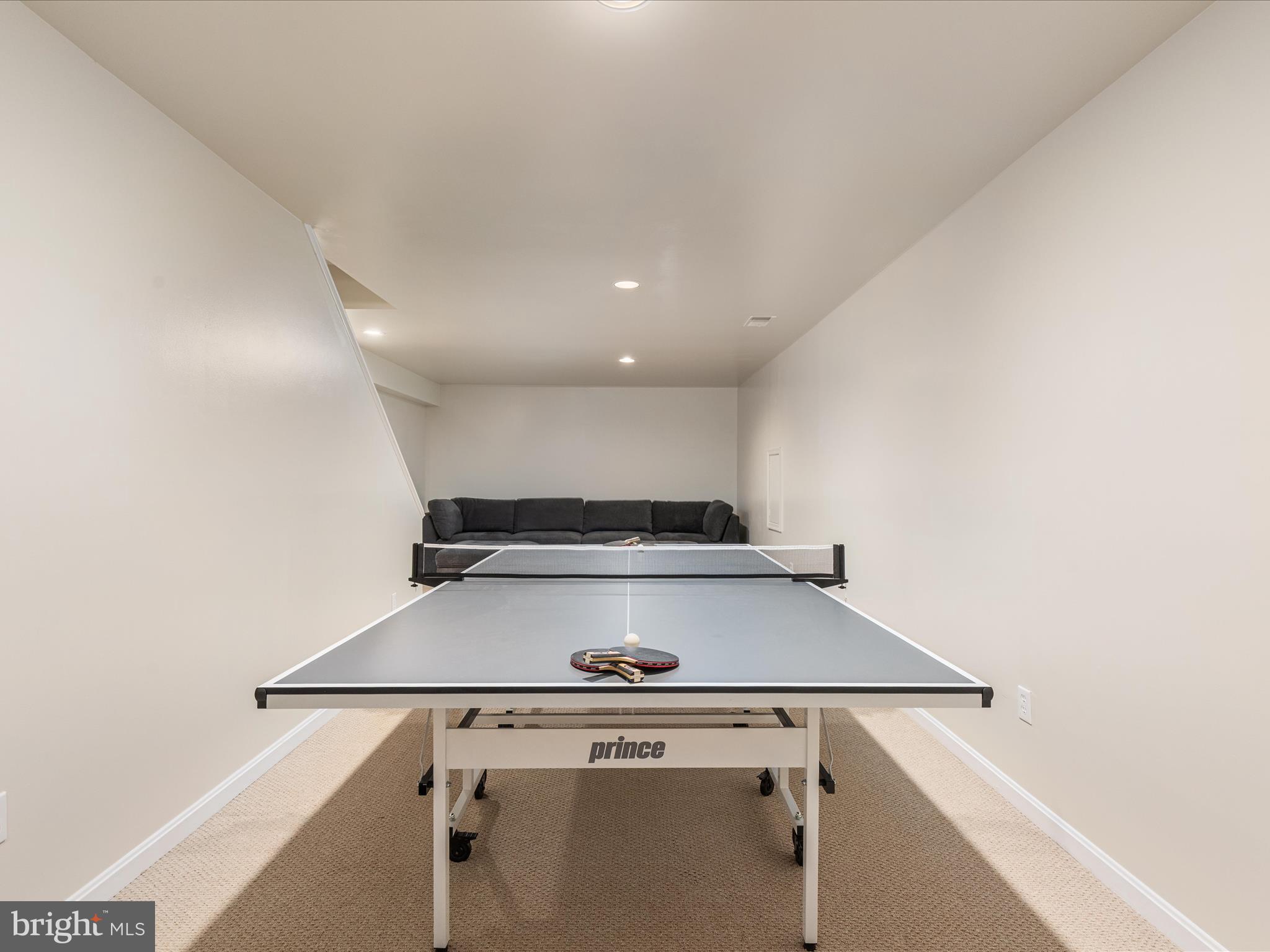 COUNTRYSIDE - Residential