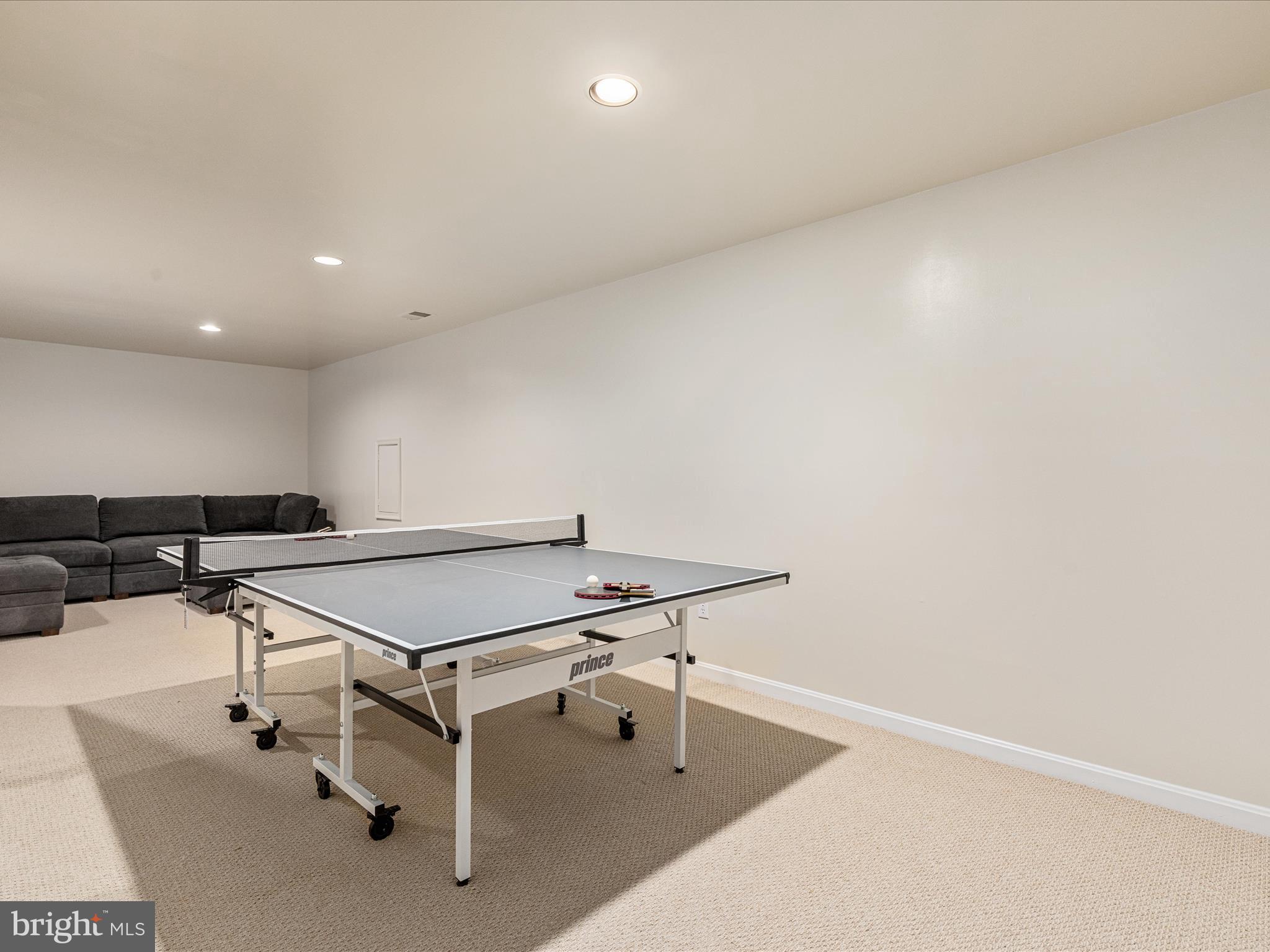 COUNTRYSIDE - Residential