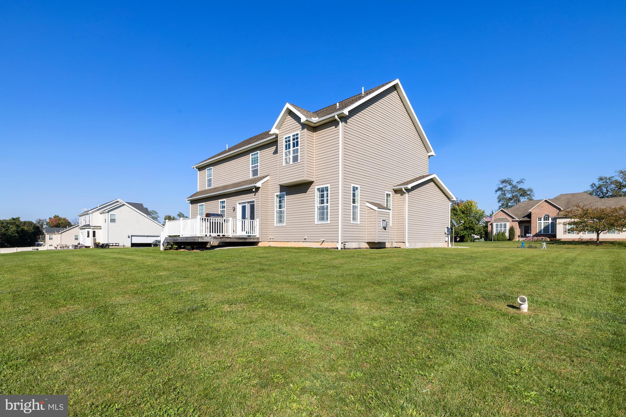 1105 PEARL DRIVE