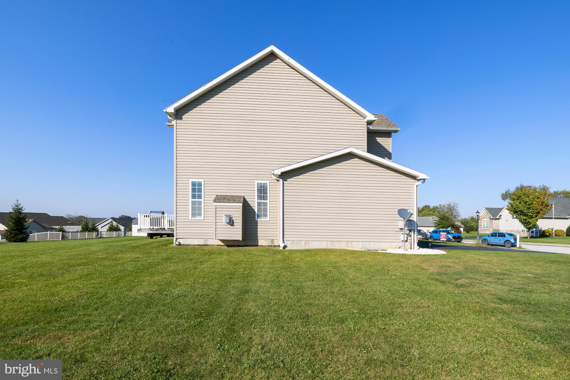 1105 PEARL DRIVE