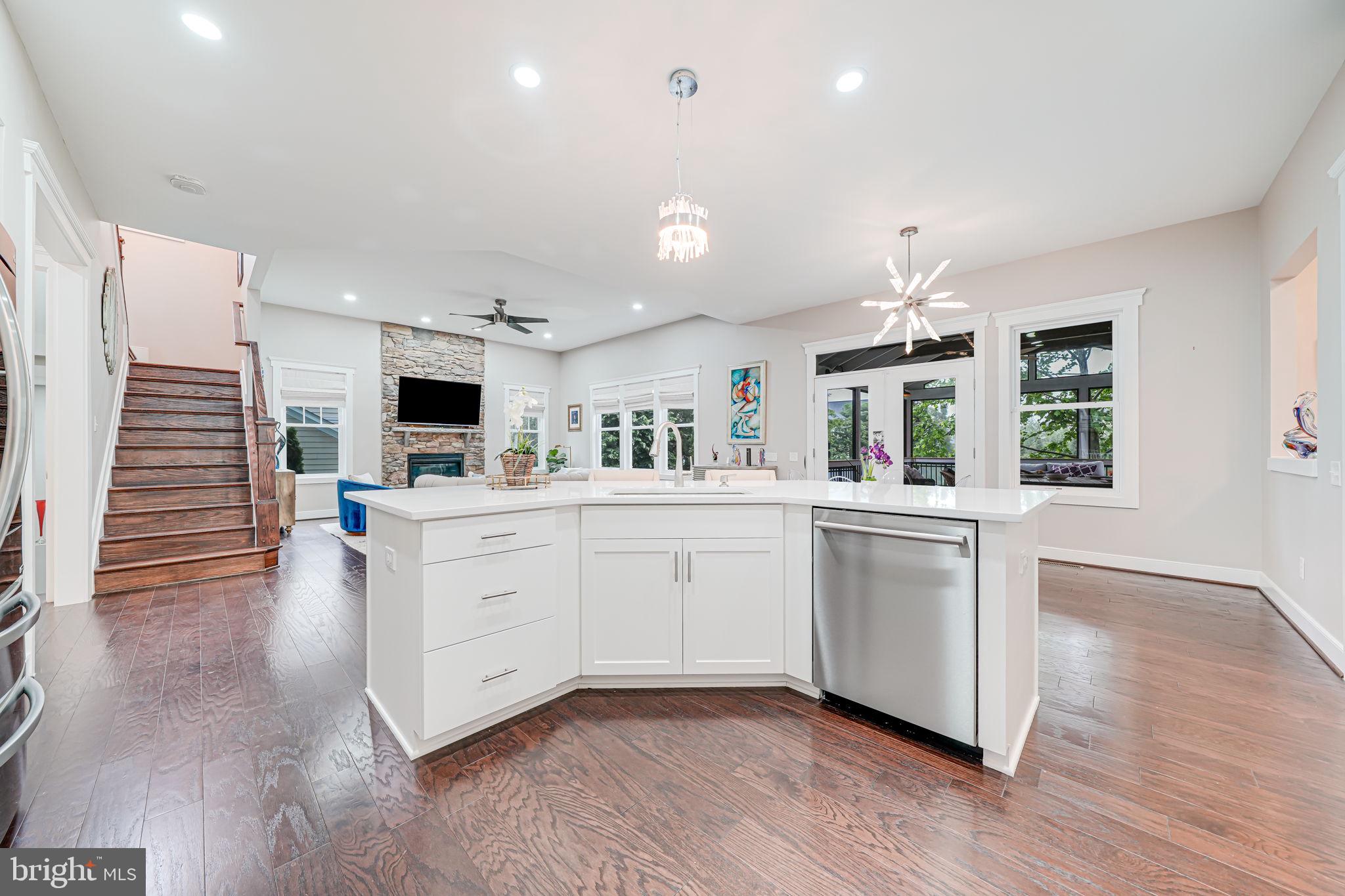 41151 WHITE CEDAR COURT