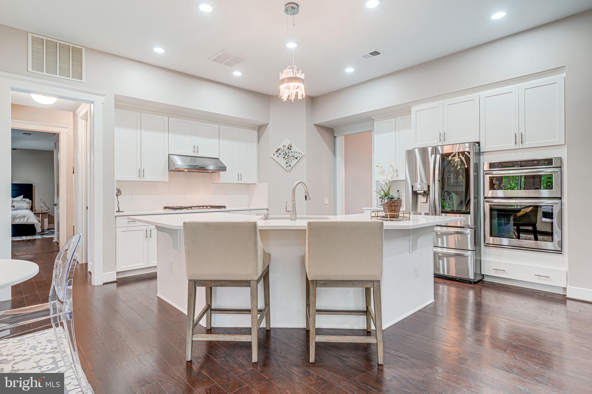 41151 WHITE CEDAR COURT