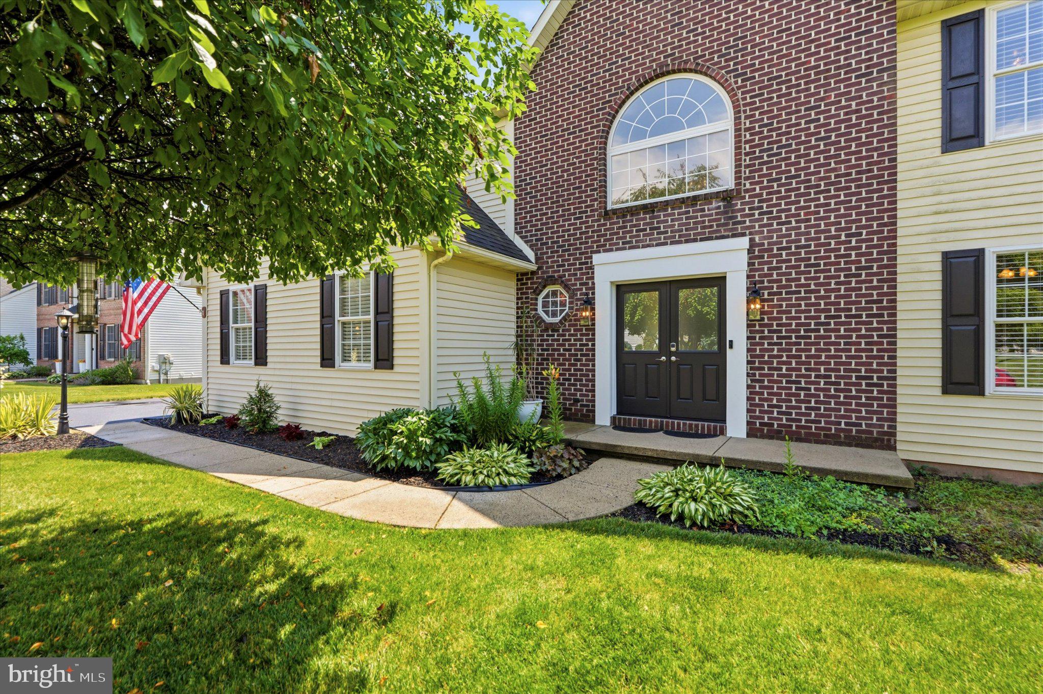 604 FARMINGDALE DRIVE