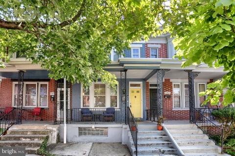 Photo of 595 N Plum Street, LANCASTER, PA 17602 (MLS # PALA2093058)