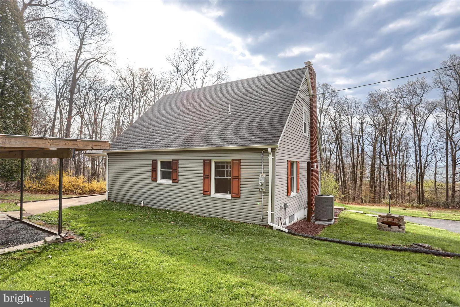 Hellam, Pennsylvania 17406, United States, 3 Bedrooms Bedrooms, ,2 BathroomsBathrooms,Residential,Pending,112274