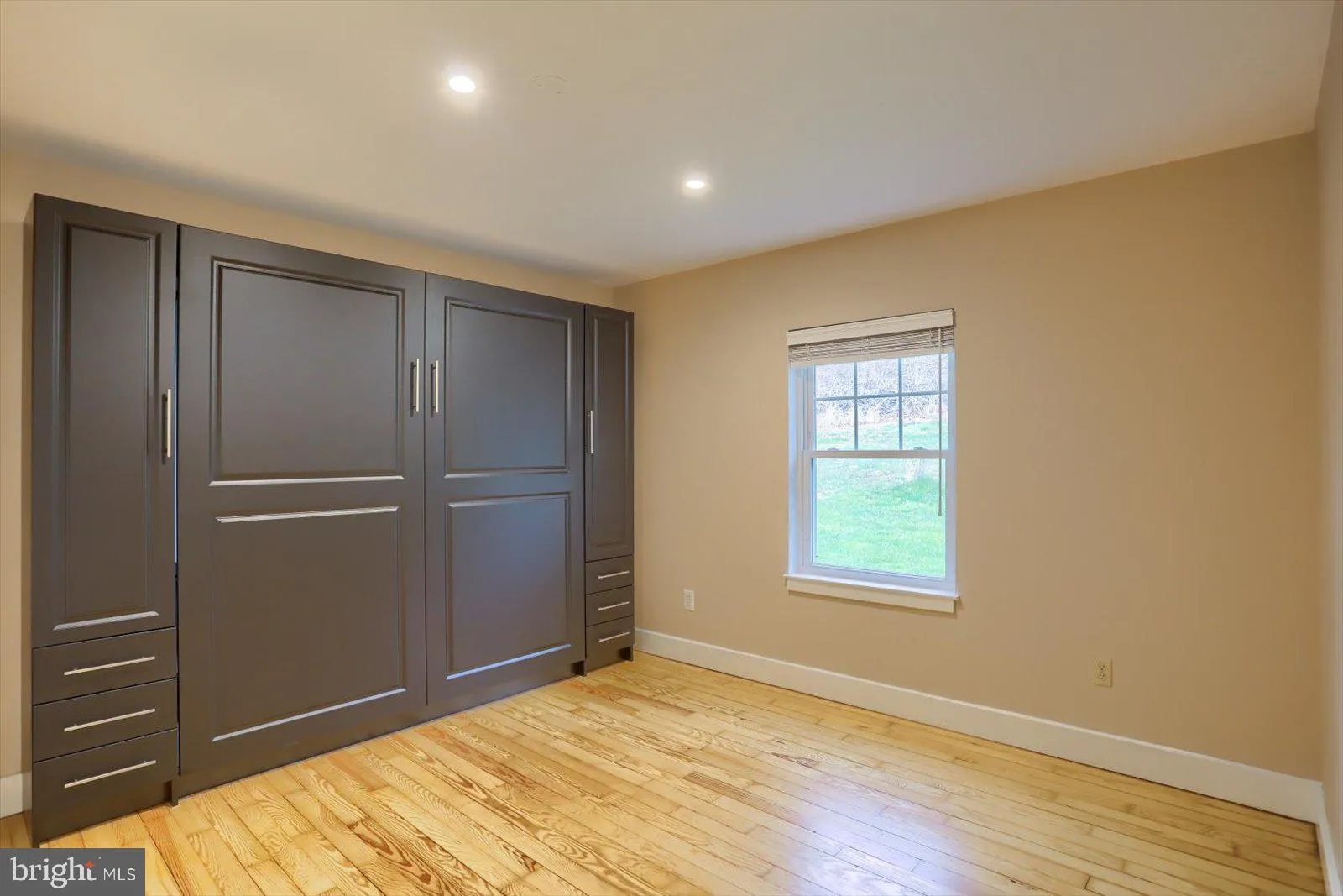 Hellam, Pennsylvania 17406, United States, 3 Bedrooms Bedrooms, ,2 BathroomsBathrooms,Residential,Pending,112274