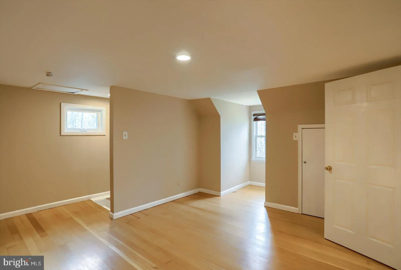 Hellam, Pennsylvania 17406, United States, 3 Bedrooms Bedrooms, ,2 BathroomsBathrooms,Residential,Pending,112274