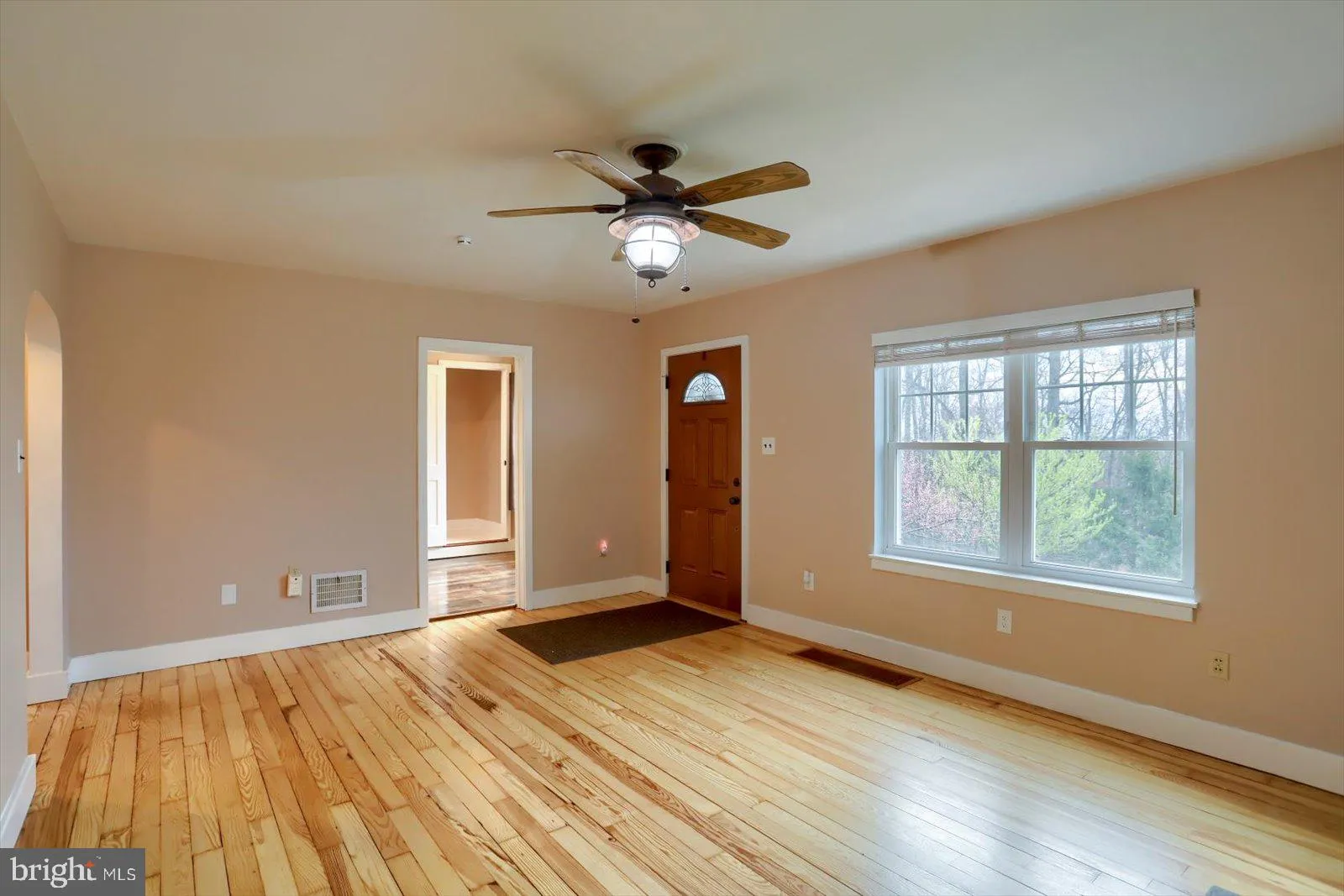 Hellam, Pennsylvania 17406, United States, 3 Bedrooms Bedrooms, ,2 BathroomsBathrooms,Residential,Pending,112274