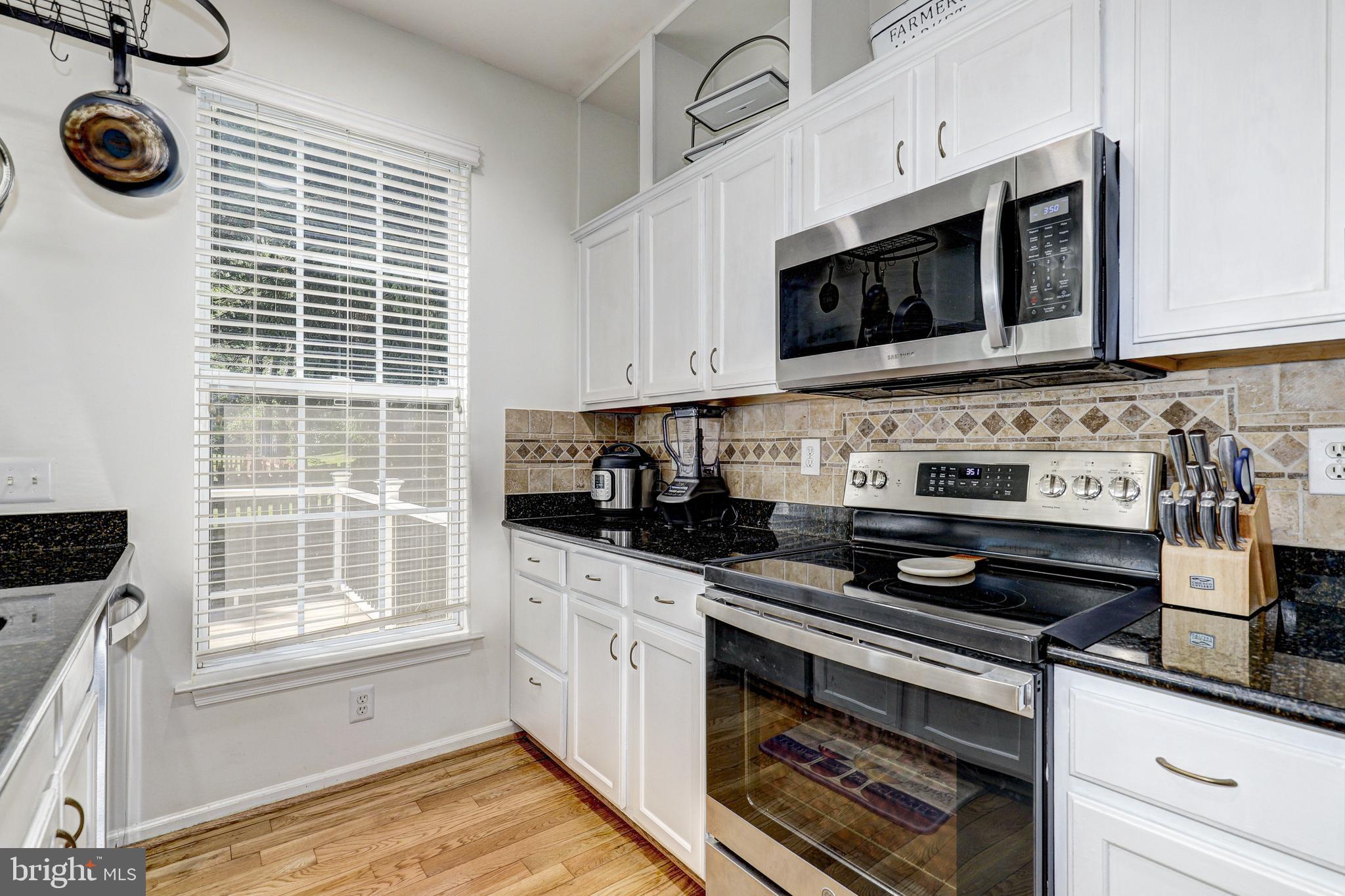 THE COOK - Residential