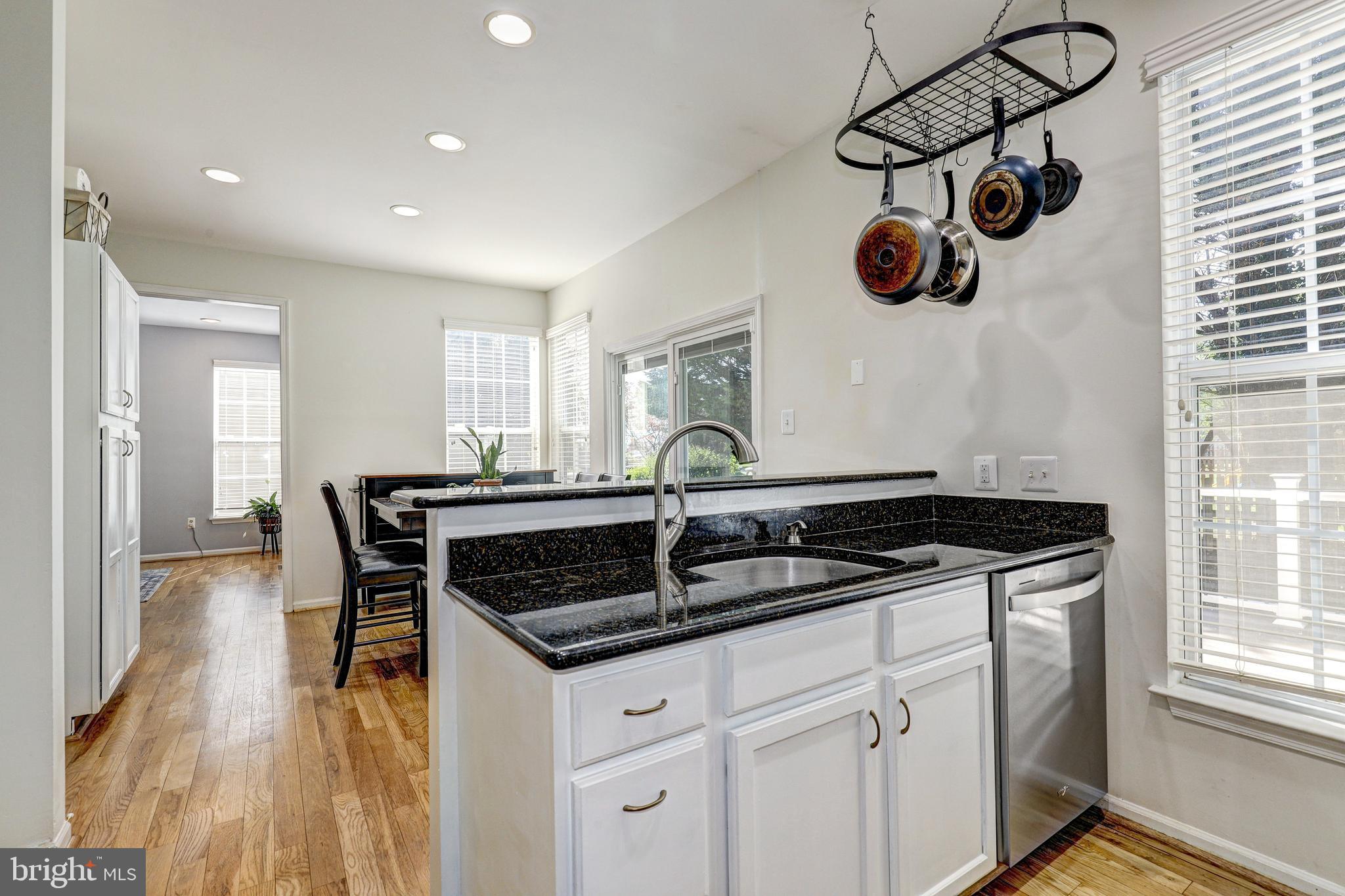 THE COOK - Residential