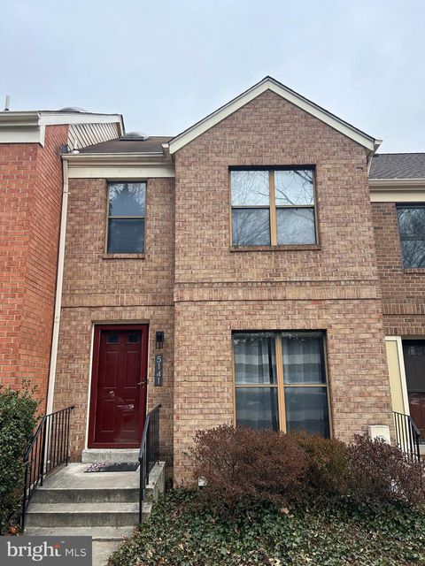 Photo of 5141 King Charles Way, BETHESDA, MD 20814 (MLS # MDMC2205908)