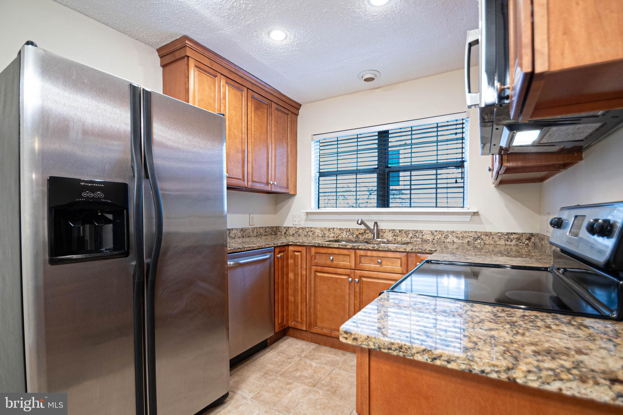 HEIGHTS AT PENDERBROOK - Residential