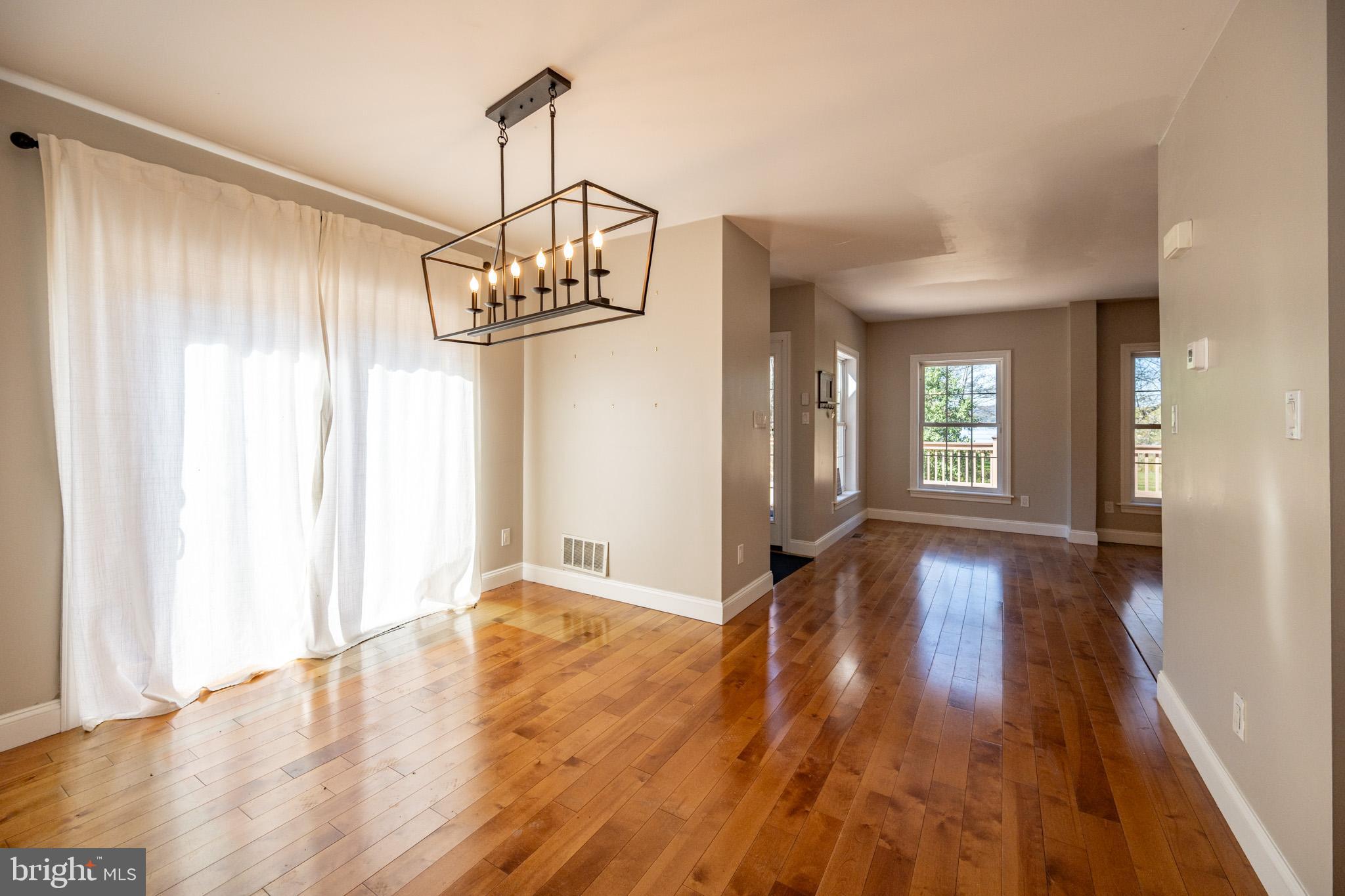 HAZELHURST - Residential