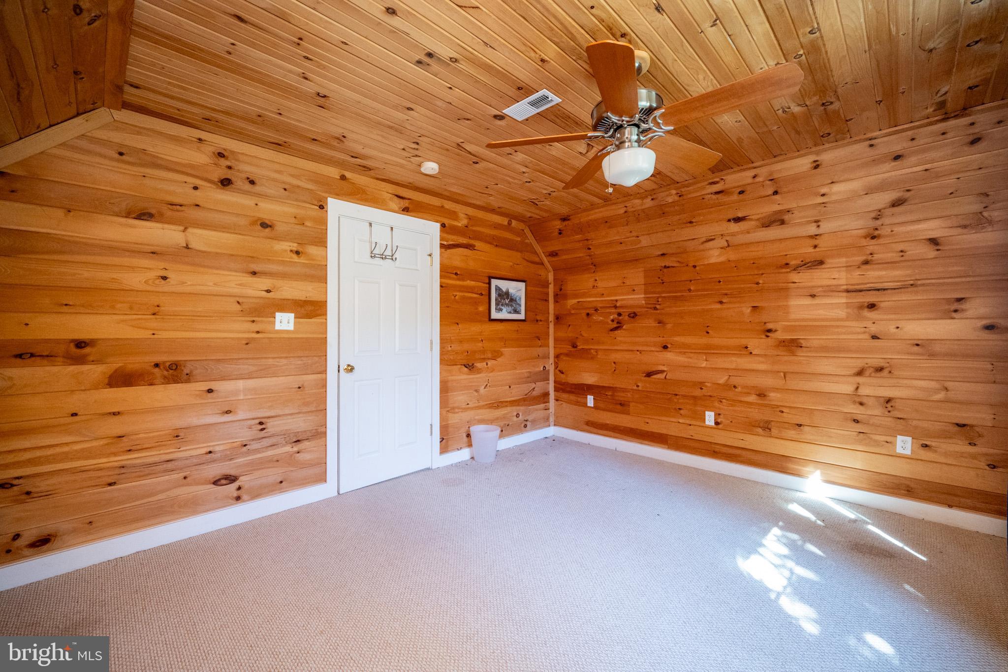 HAZELHURST - Residential