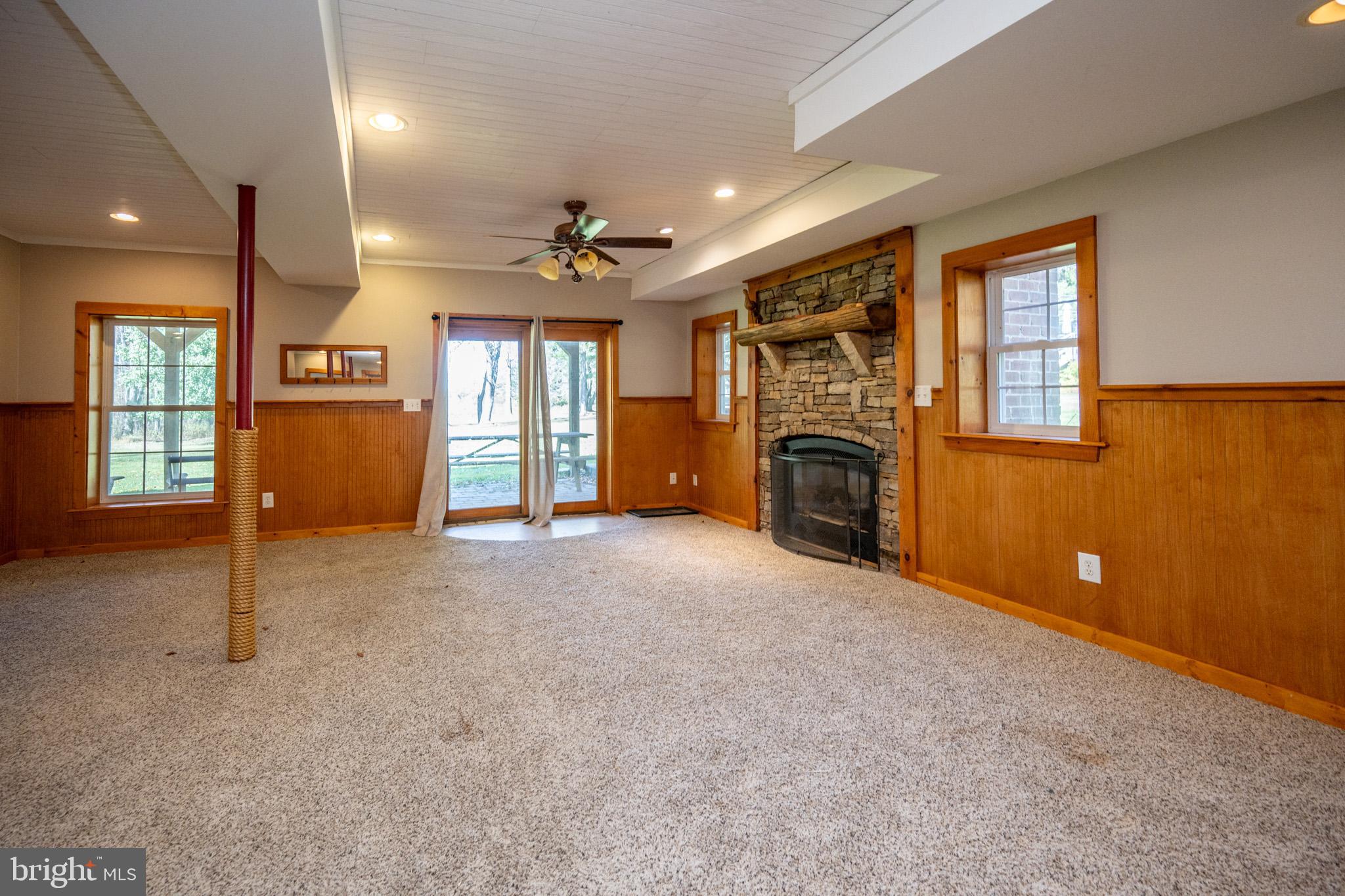 HAZELHURST - Residential