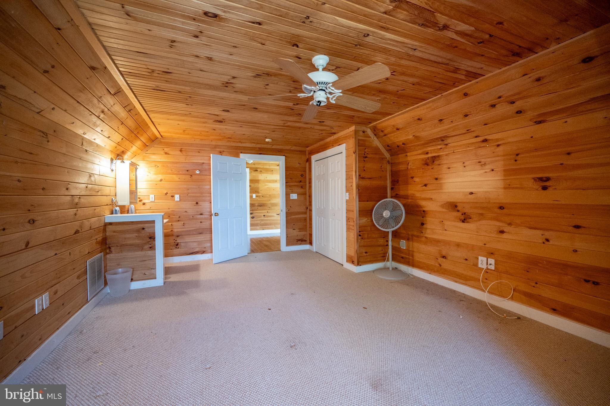 HAZELHURST - Residential